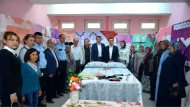 Selendi'de Çeyizlikler Görücüye Çıktı