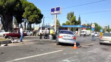 İncirliova'da Öğrenci Servisi Otomobille Çarpıştı: 2 Ölü, 14 Yaralı (2)- Yeniden