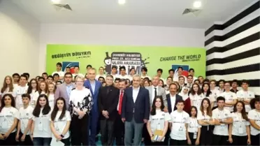 Genç Mucitler Ödüllerini Aziz Sancar'dan Aldı