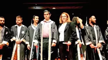 Otistik 'Müzik Dehası' Mezun Oldu