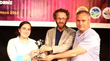 Tiyatro Şenliğinde Ödüller Sahiplerini Buldu