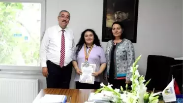 Avrupa 2'ncisi Ecem Tiren'den Başkan Halebak'a Ziyaret