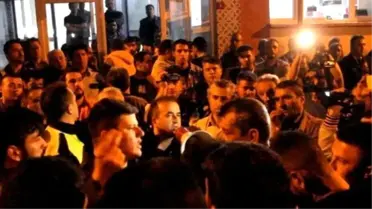 'Türk Bayrağı Yakıldı' İddiası İlçeyi Ayaklandırdı
