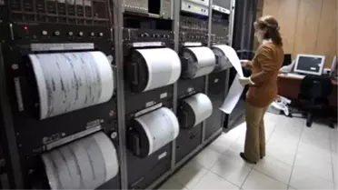 İzmir Körfezi'nde 10 Saatte 36 Deprem Meydana Geldi