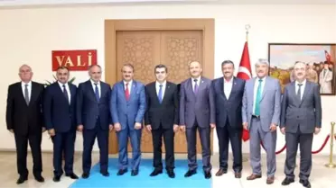 Develi Belediye Başkanı Mehmet Cabbar Vali Orhan Düzgün'ü Ziyaret Etti