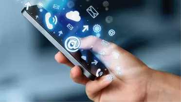 Singapur'da Devlet Memurlarına İnternet Yasağı