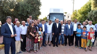 Bakan Çavuşoğlu, Kepezli Vatandaşları Ziyaret Etti