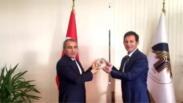 Cebiroğlu'ndan Atik'e Veda Ziyareti
