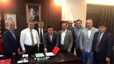 Muratbey Uşak Sportif'te Bulkaz Sözleşme Yeniledi