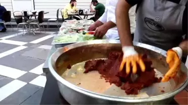 Şanlıurfa'nın Lezzetleri Ramazan Sofralarını Süslüyor