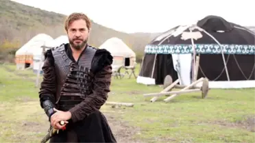 Engin Altan Düzyatan'ı Kimse Tanımadı