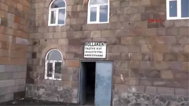 Muş Mollakent Köylüleri Abdesti Kulleteynde Alıyor