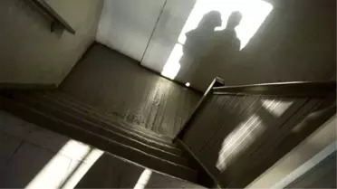 Evli Kadın, Erkek Arkadaşına Asit Saldırısında Bulundu