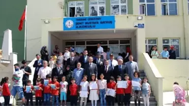 Karnelerini Kaymakam'ın Elinden Aldılar