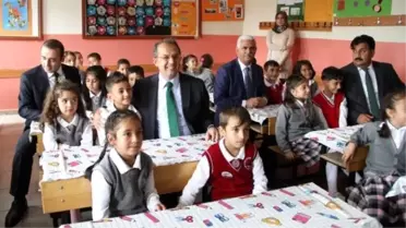 Vali Taşyapan Okulları Yakanları Kınadı