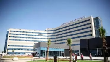 Kalkınma Bakanı Elvan, Türkiye'nin İlk 'Şehir Hastanesi' İnşaatını İnceledi