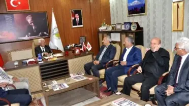 Eleşkirtliler Kardeş Belediye İftarında Buluştu