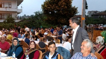 Akçakoca Orhangazi Mahallesi Halkıyla İftar Açıldı