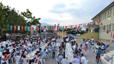 Yeşilyurt Belediyesi İftar Sofrası Topsöğüt'te Kuruldu