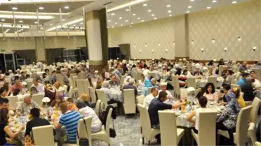 Bozüyük'te Tekeli Ailesinden Anlamlı İftar