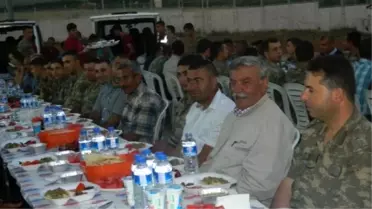 Şehit Babasından Askerlere İftar
