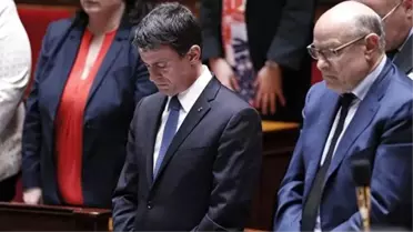 Fransa Parlamentosu'nda Türkiye İçin Saygı Duruşu