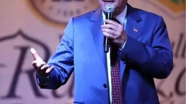 Yenimahalle'de Kurulan İftar Sofralarında Binlerce Vatandaş Buluşuyor