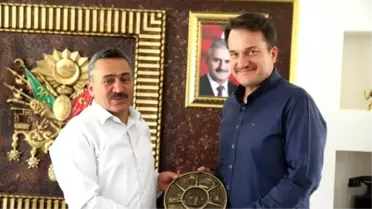 Dekan Türker'den Başkan Tutal'a Veda Ziyareti