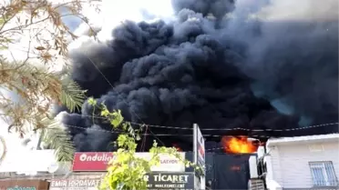 Antalya'da 10 İşyeri Kül Oldu