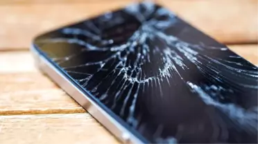 Her 4 Cep Telefonundan Biri Tamire Gidiyor