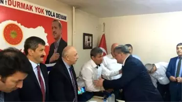 AK Parti'liler Kilimlilerle Bayramlaştı