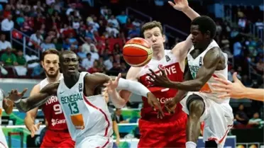 A Milli Erkek Basketbol Takımımız, Senegal'i Mağlup Etti