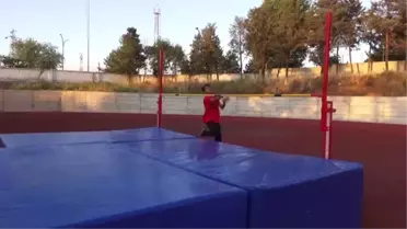 Su Birikintisi ve Kayalıklardan Atlayarak Türkiye 2'ncisi Oldu
