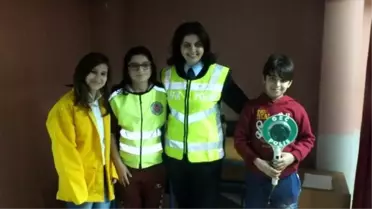 Trafik Dedektifleri Projesi' 3 Yılda 6 Bin 966 Çocuğa Ulaştı