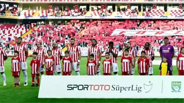 Antalyaspor, 1.8 Milyon TL'lik Borcu Ödemezse Puan Silme Cezası Alacak