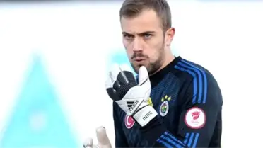 Galatasaray, Mert Günok'un Transferi İçin Bursaspor'la Görüşüyor