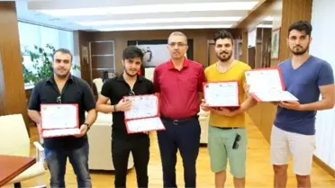 7 Aralık Üniversitesi'nden Azeri Öğrenciler Diplomalarını Aldı