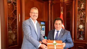 Karacabey'den, Vali Küçük'e 'Ihlamur'lu Ziyaret