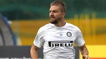 Caner'in İlk Maçı Olaylı Bitti!