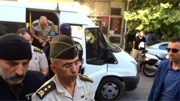 FETÖ'cü Darbe'de Demokrasi Kazandı: Gözaltı Sayısı 1563'e Yükseldi