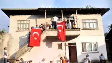 Şehit Emniyet Müdürü'nün Evinde Yas