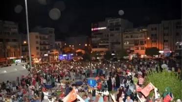Aliağa'da Demokrasi Nöbetine Devam