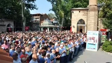 Şehitler İçin Gıyabi Cenaze Namazı
