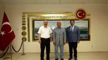 Başkan Altınok Öz'den Maltepe Kaymakamı Necip Çakmak'a Nezaket ve Taziye Ziyareti