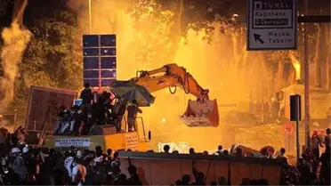 Çarşı'nın Darbe Girişimi Sonrası Sokağa Çıkmaması Tepki Çekti