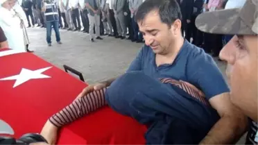 Osmaniye Darbe Şehidini Son Yolculuğuna Uğurladı