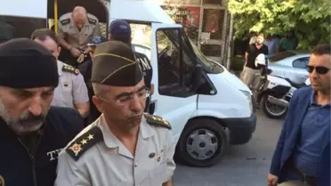 Tümgeneral Memduh Hakbilen 27 Tank ve 10'dan Fazla Zırhlı Aracı İzmir'e Göndertmiş!