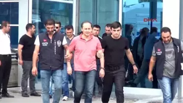Tutuklanan 12 Hakim ve Savcı Cezaevine Gönderildi