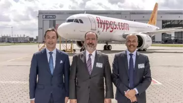 Demokrasi', Türk Semalarında Havalandı