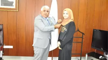 Sorgun Belediye Başkanı Şimşek, Teog Birincisi Öğrenciyi Ödüllendirdi